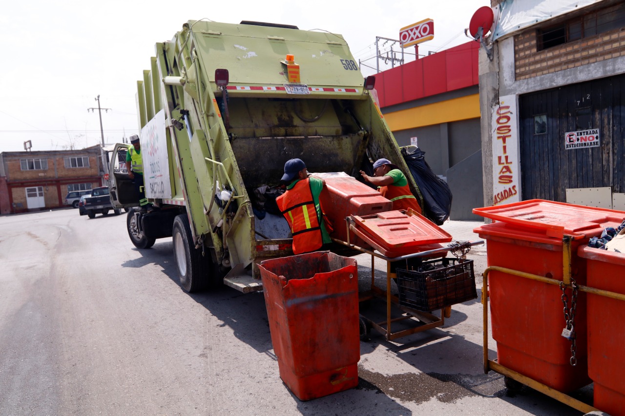 Servicio De Recolección De Basura Trabaja Diariamente Para Mantener Un Bello Saltillo Saltillo 9094