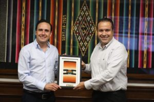 Lee más sobre el artículo Comparte Manolo políticas exitosas con alcalde electo de Hermosillo